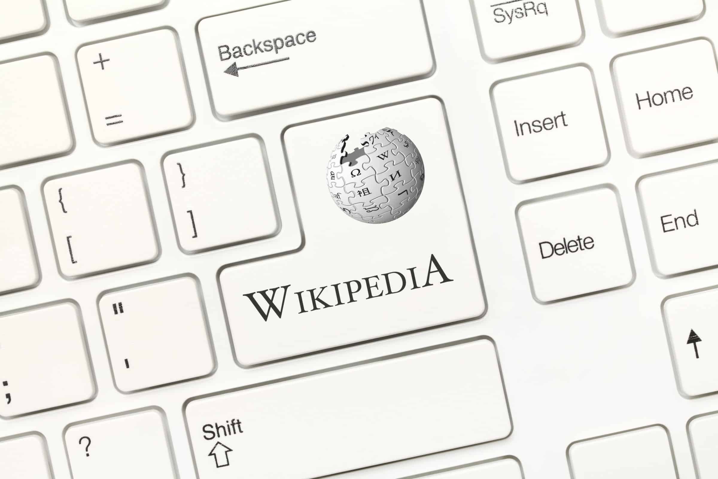 White conceptual keyboard - Wikipedia (key with logotype)